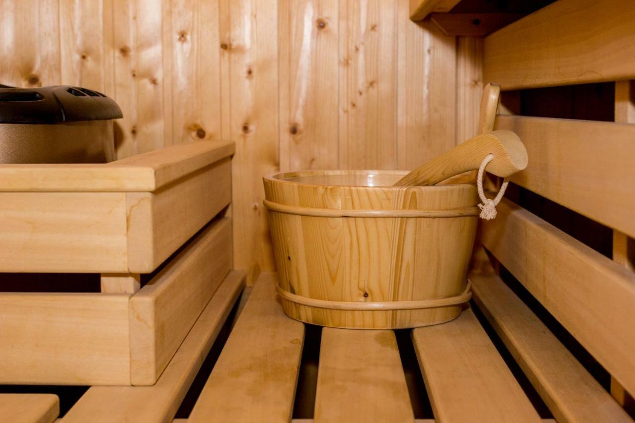 Wild Solutions Sauna Apartments Cracóvia Exterior foto